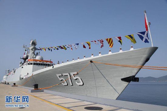 　圖為新服役的中國海軍岳陽艦。