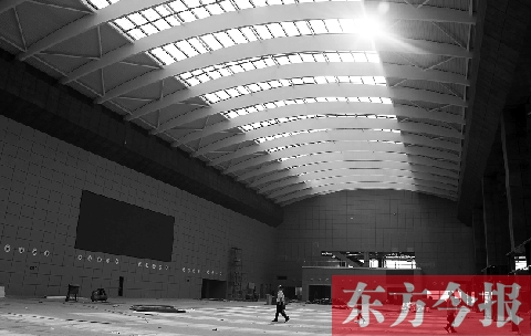 作為高鐵鄭州東站最重要的配套工程，鄭州綜合交通樞紐公路客運(yùn)站的裝修工作即將完成，預(yù)計(jì)今年9月底與鄭州