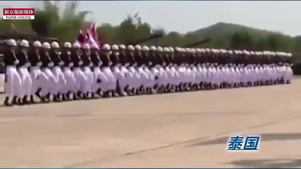 那些年摩托、樹人、斧頭兵上演的有趣閱兵式