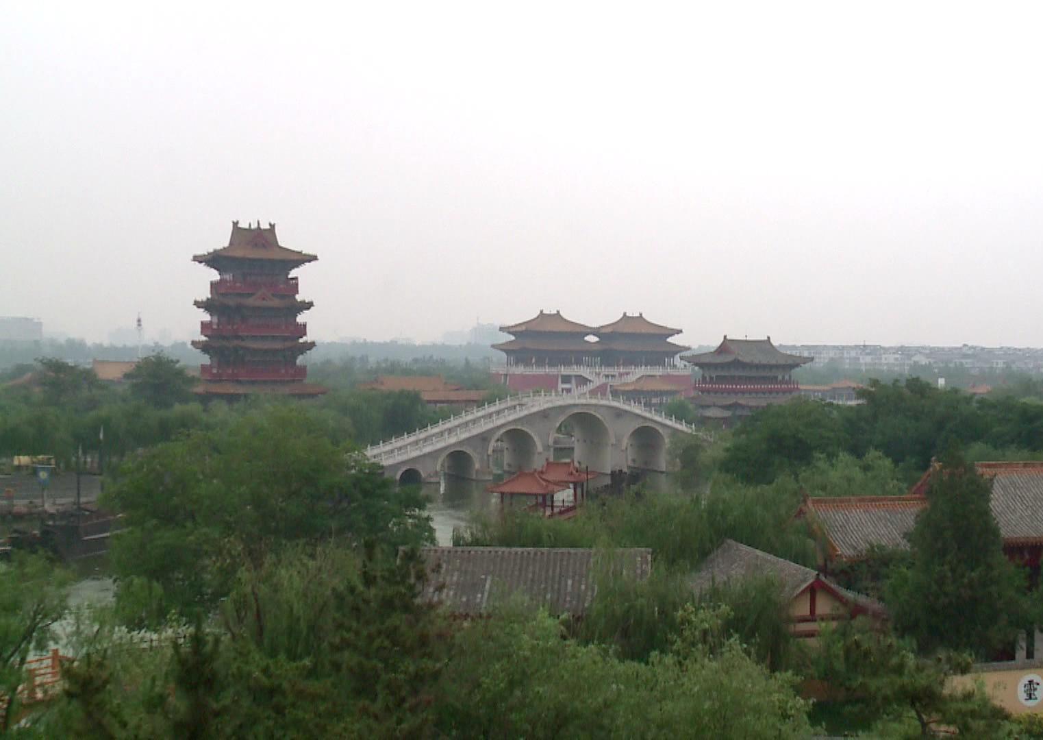 舒婷、鄭愁予等詩(shī)人齊聚開(kāi)封話端午