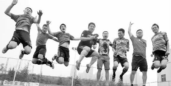 米蘭圈河南站隊發(fā)揮小快靈的風格，以一個凈勝球的優(yōu)勢晉級