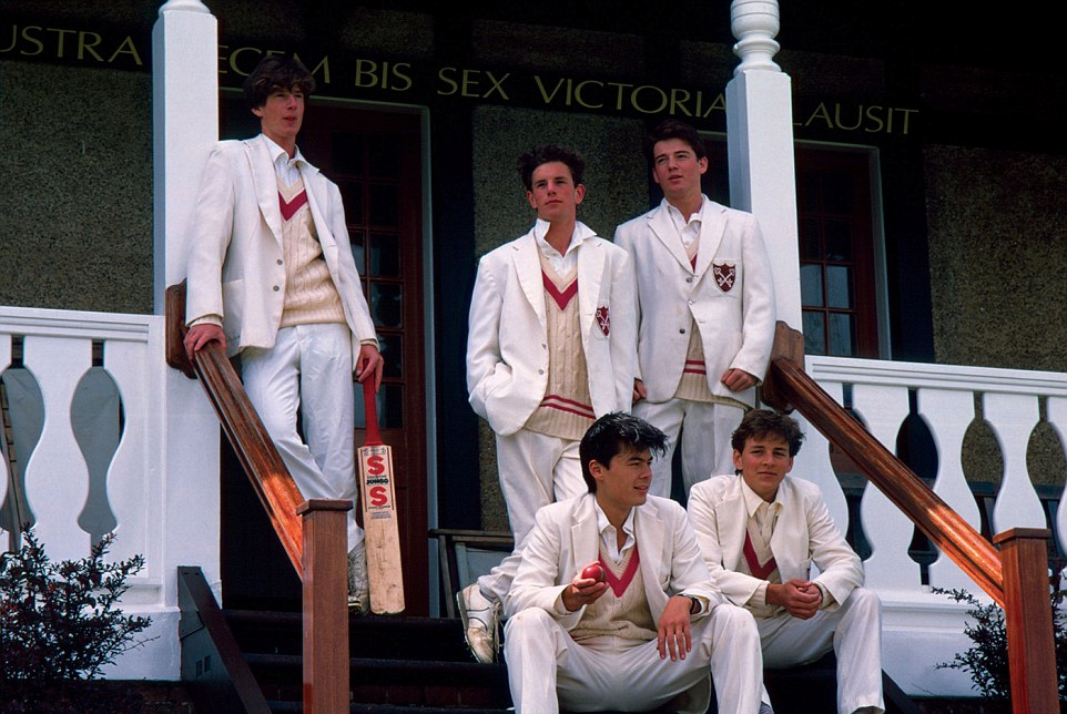 上世紀(jì)80年代英國(guó)頂尖精英學(xué)校生活 上世紀(jì)80年代英國(guó)頂尖精英學(xué)校生活